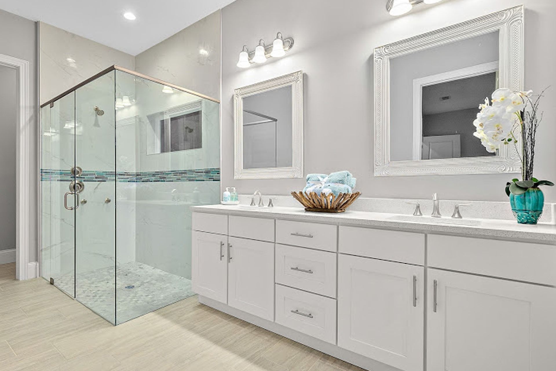 Walk-In Shower Suite